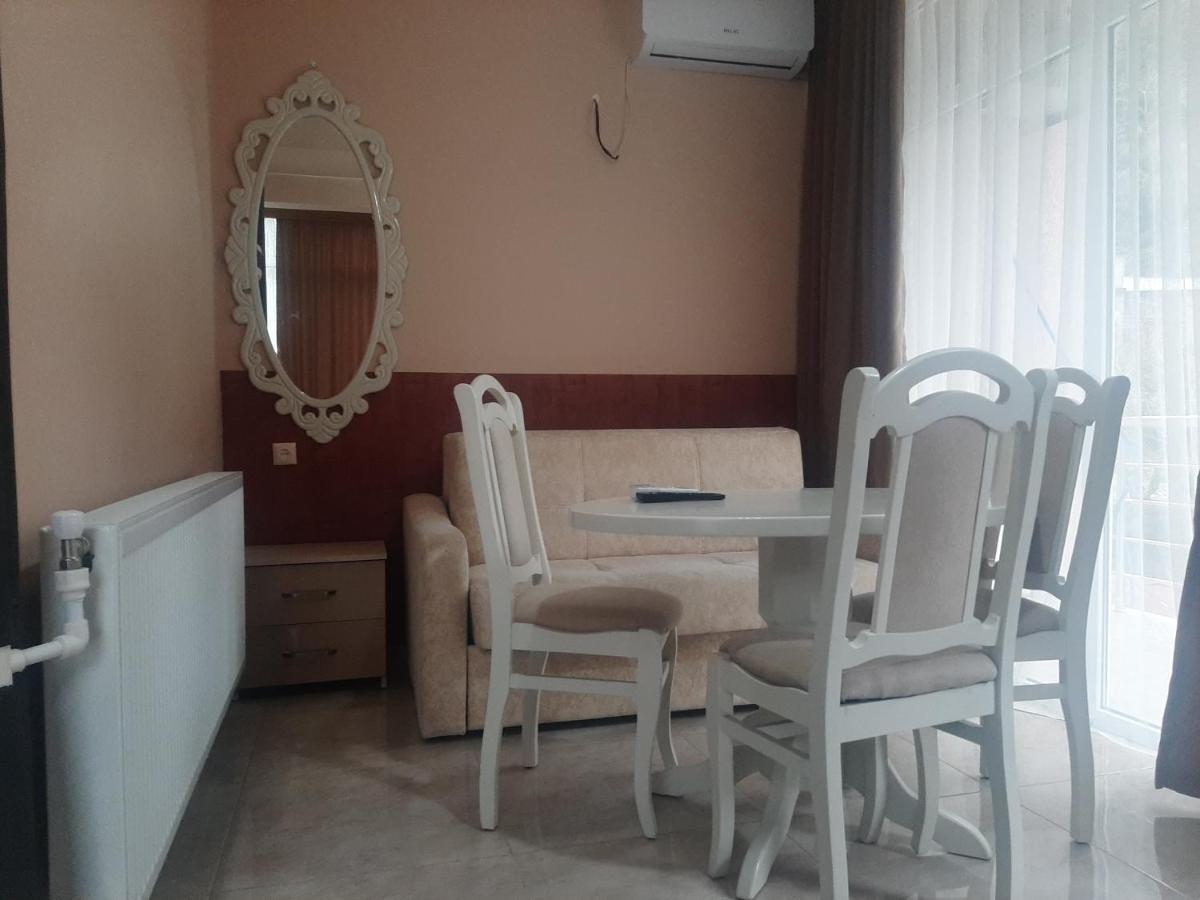 Giorgi Kvariati Hotel Ngoại thất bức ảnh