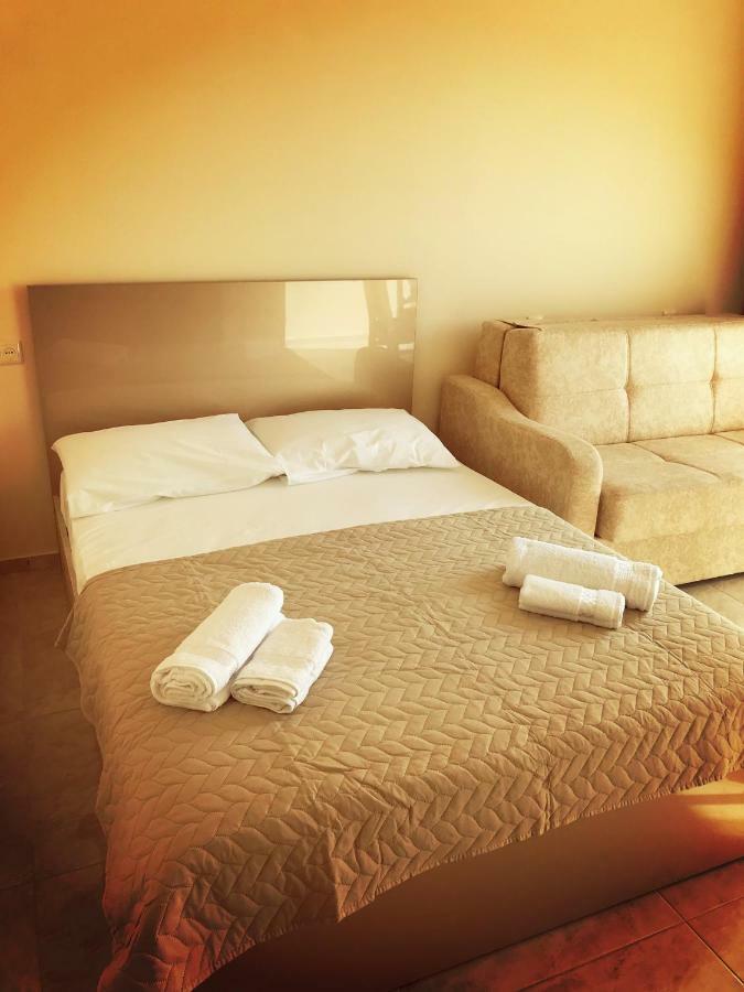 Giorgi Kvariati Hotel Ngoại thất bức ảnh